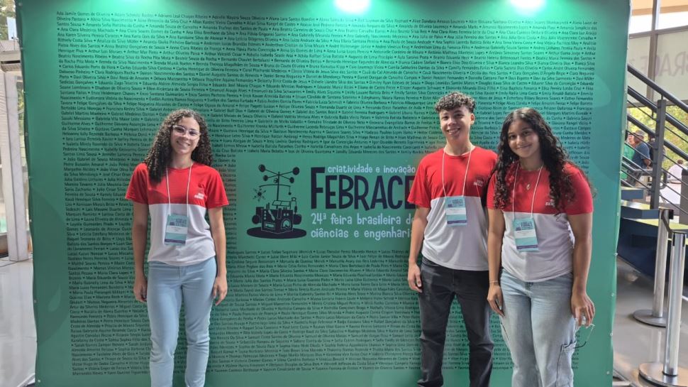 Alunos do Sesi-SP são premiados na FEBRACE com projeto de educação inclusiva 