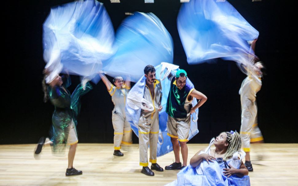 Espetáculo inédito “Produtos”, do Teatro do Osso, estreia em abril no Espaço Mezanino do Centro Cultural Fiesp