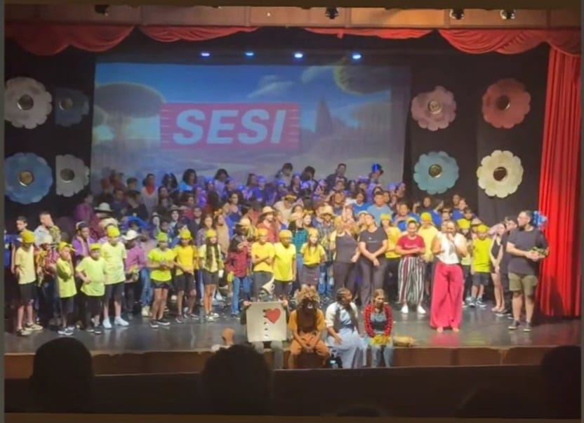 Estudantes da escola Sesi Bebedouro brilham em apresentação do musical “O Mágico de Oz” 