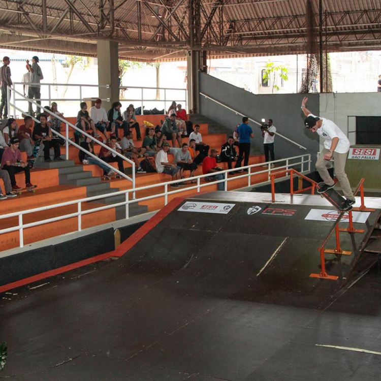AE Carvalho_SESI Skate4