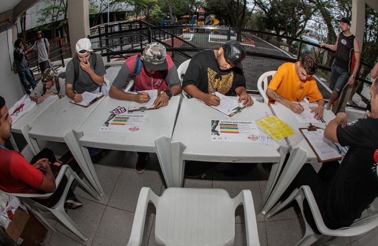 AE Carvalho_SESI Skate5