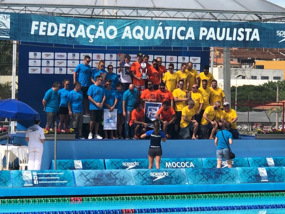 Nadadores do Sesi AE Carvalho conquistam 22 medalhas no XXVI TROFÉU KIM MOLLO