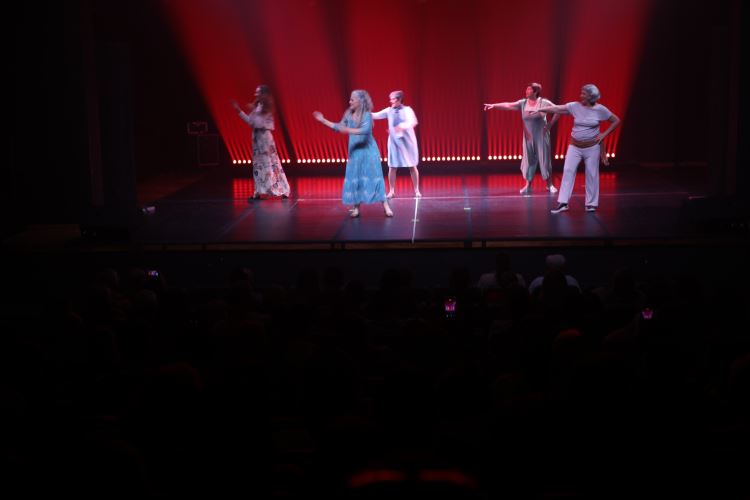 MOSTRA PARCIAL DANÇA ESC4
