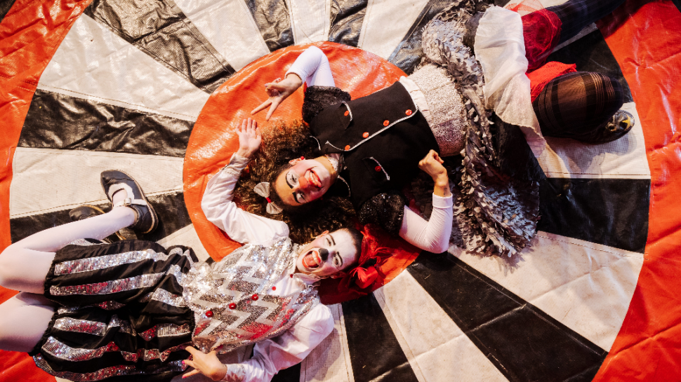 Programação de abril terá filmes, teatro, música e exposição