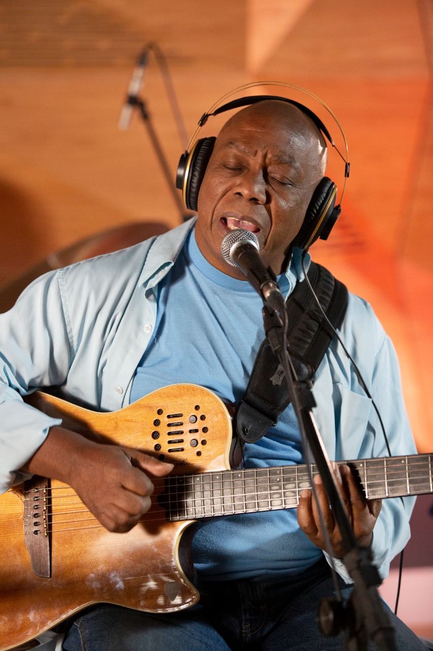 SESI A.E Carvalho recebe o show de " Filó Machado - 60 anos de música"