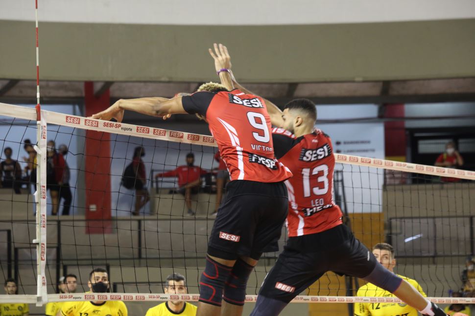 Vedacit Vôlei Guarulhos vence Sesi-SP em estreia pela Copa Brasil 2022