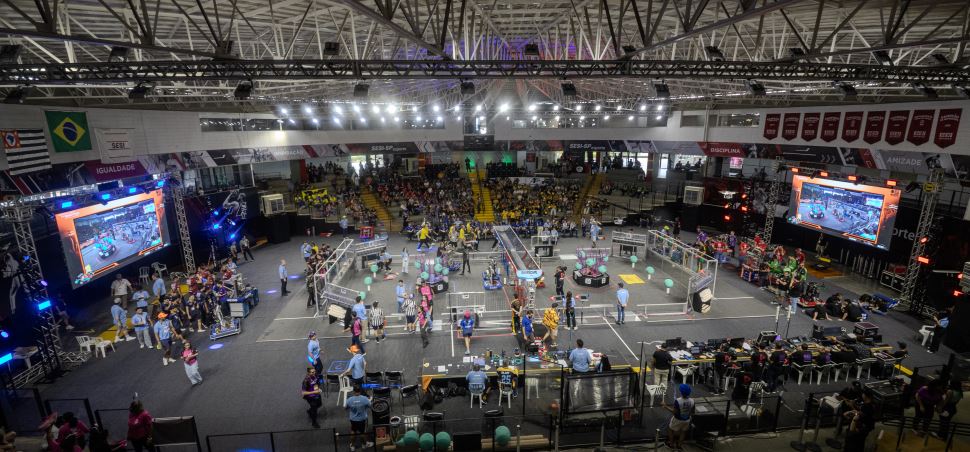 Equipes do Sesi e Senai-SP se destacam e garantem mais quatro vagas para o Mundial de Robótica da FIRST, nos Estados Unidos