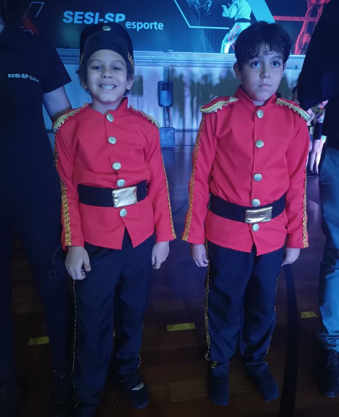 Abel e Arthur durante o Festival de Dança do Sesi Votorantim