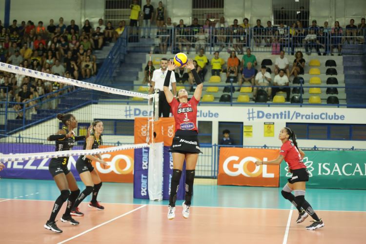 Sesi Vôlei Bauru perde para Dentil/Praia Clube na Superliga 2022-2023
