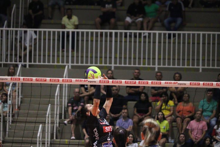 Sesi Bauru x Pinheiros: Saiba como assistir ao segundo jogo da final do Paulista  de vôlei feminino